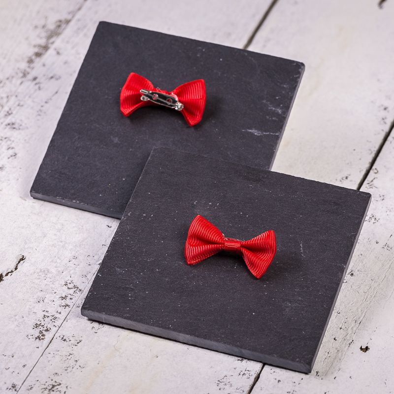 10 pcs. Fabric bows, sized 4 x 2 cm - red