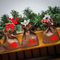 Advent calendar Christmass jute bags 13 x 18 cm - natural dark + white numbers Holidays and special occasions
