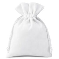 Velvet pouches 11 x 14 cm - white Small bags 11x14 cm