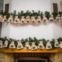 Advent calendar jute bags sized 12 x 15 cm - natural bright colour + green numbers Burlap bags / Jute bags