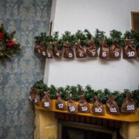 Decorative custom advent calendar - jute bags -13 x 18 cm, natural dark colour + white numbers All products