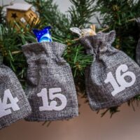 Grey Advent calendar jute pouches 12 x 15 cm + white numbers Holidays and special occasions