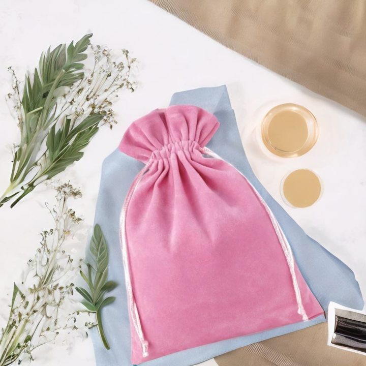 Velvet pouches 15 x 20 cm - light pink Baptism